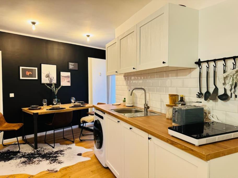 Klassen Stay - Designer Apartment Fuer 6 - Zentral - 2X Kingsize Essen Kültér fotó